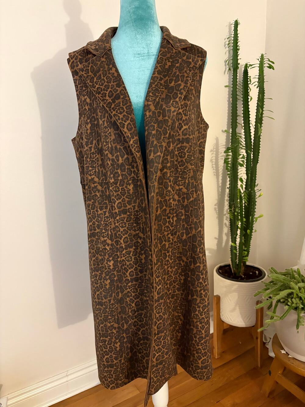 Magaschoni Leopard Print Sleeveless Trench Vest Longline Layering Pockets